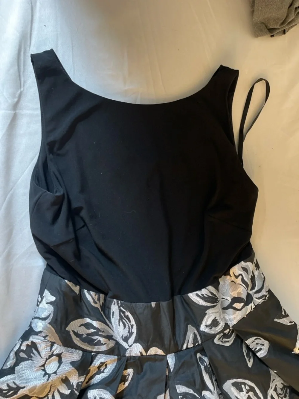 Lauren Ralph Lauren Black Floral Jacquard Fit Flare Dress Sz 2 Sleeveless Party - Picture 7 of 11